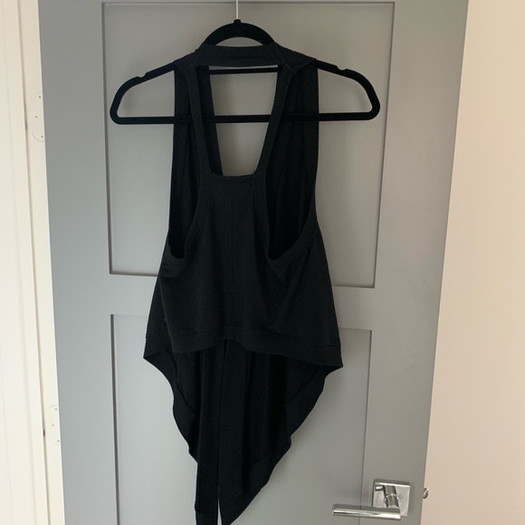 Aiko Black Crop Vest - Picture 4 of 5